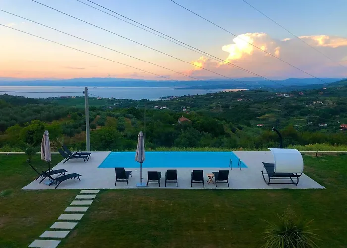 Apartmaji Meli Pu Apartmán *