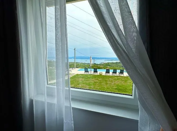 דירה Apartmaji Meli Pu איזולה