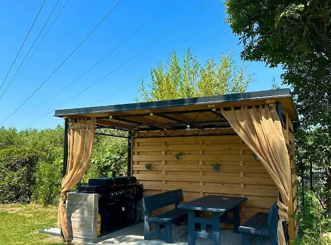 Apartmaji Meli Pu Apartmán *