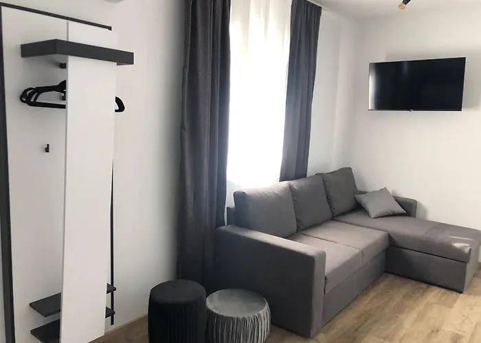 Apartmaji Meli Pu דירה איזולה